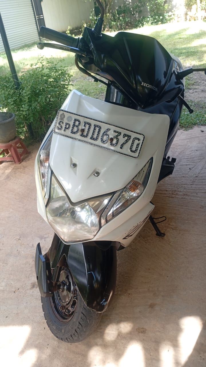 Honda Dio for rent in Mirissa