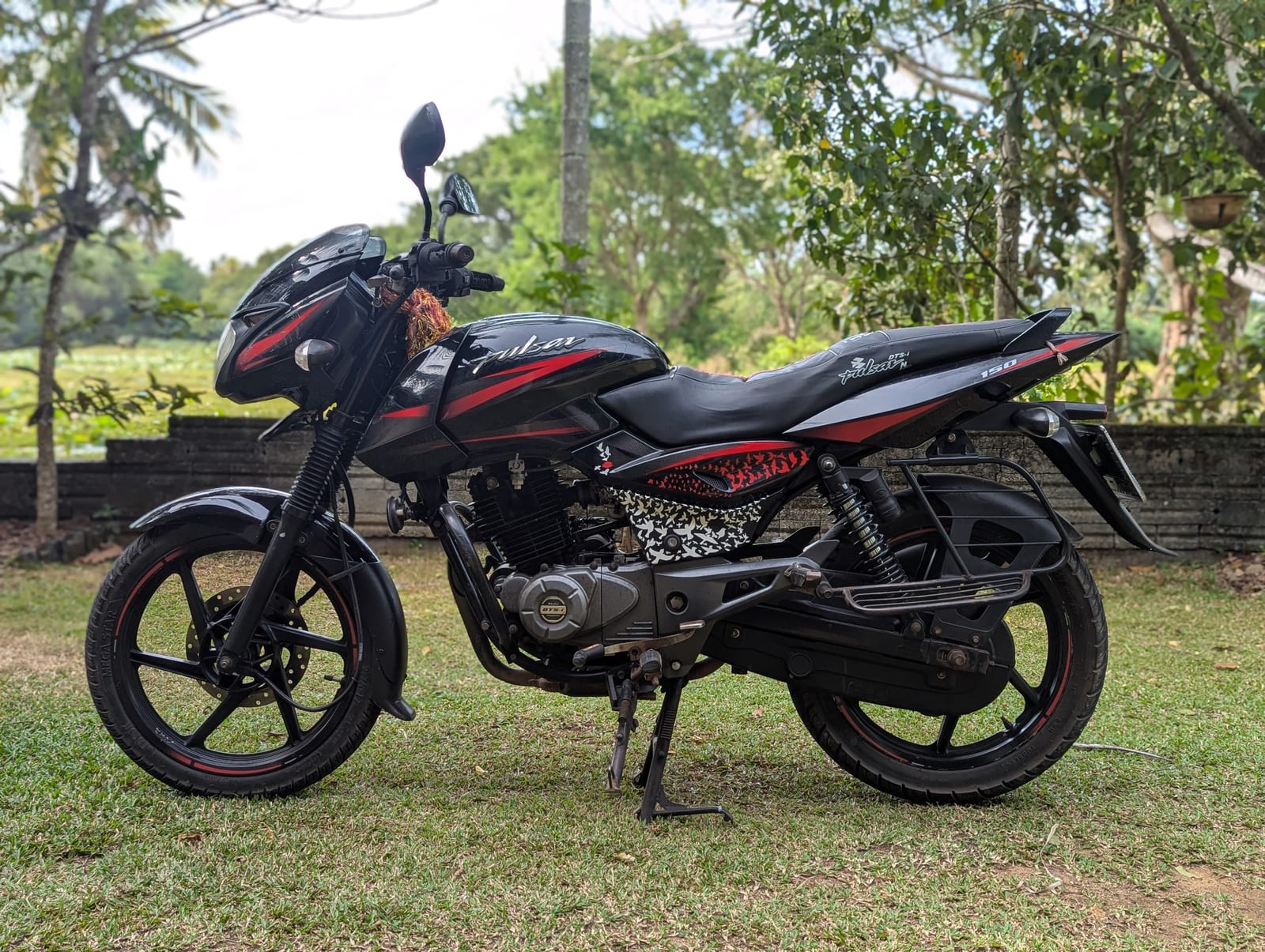 Bajaj Pulser for rent