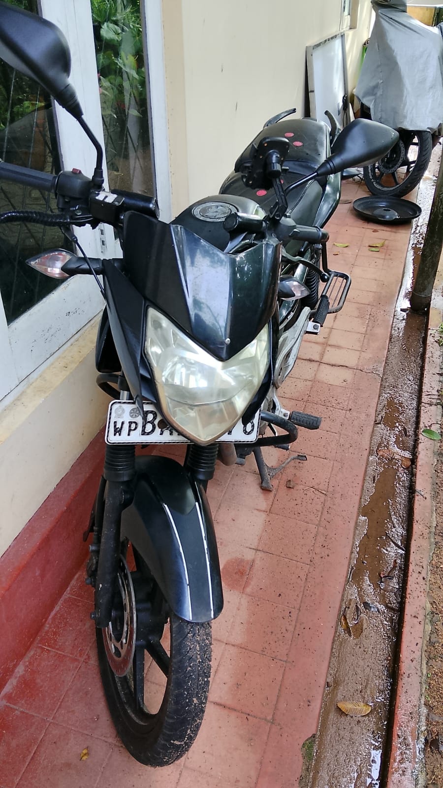 Bajaj Pulsar 135 for rent in Colombo