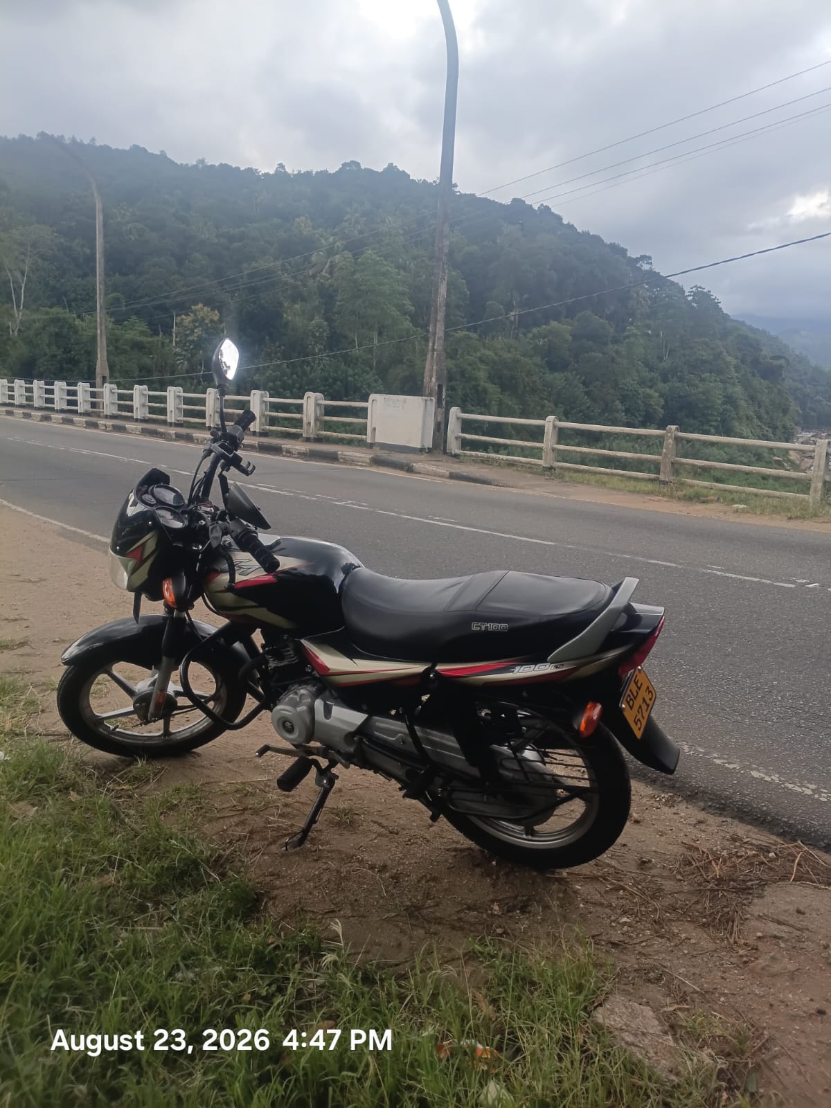 Bajaj CT 100 for rent in Colombo